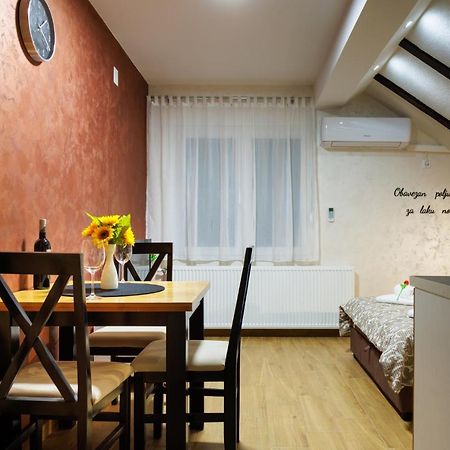 Apartmani Nina Golubac Exteriör bild